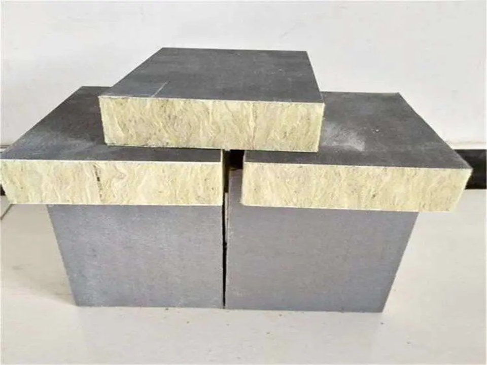 輕質(zhì)巖棉復(fù)合板