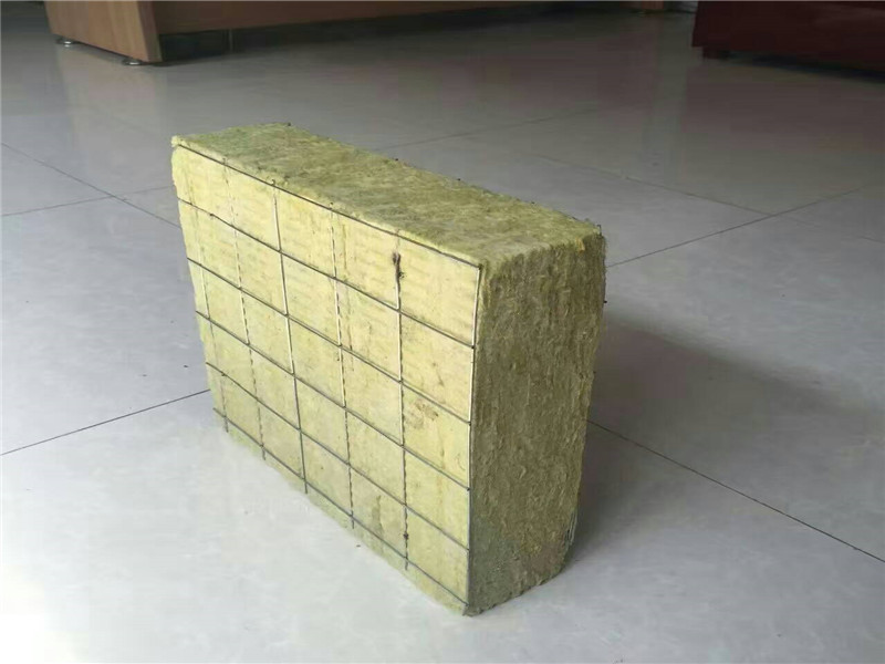 外墻鋼絲網(wǎng)巖棉板保溫材料